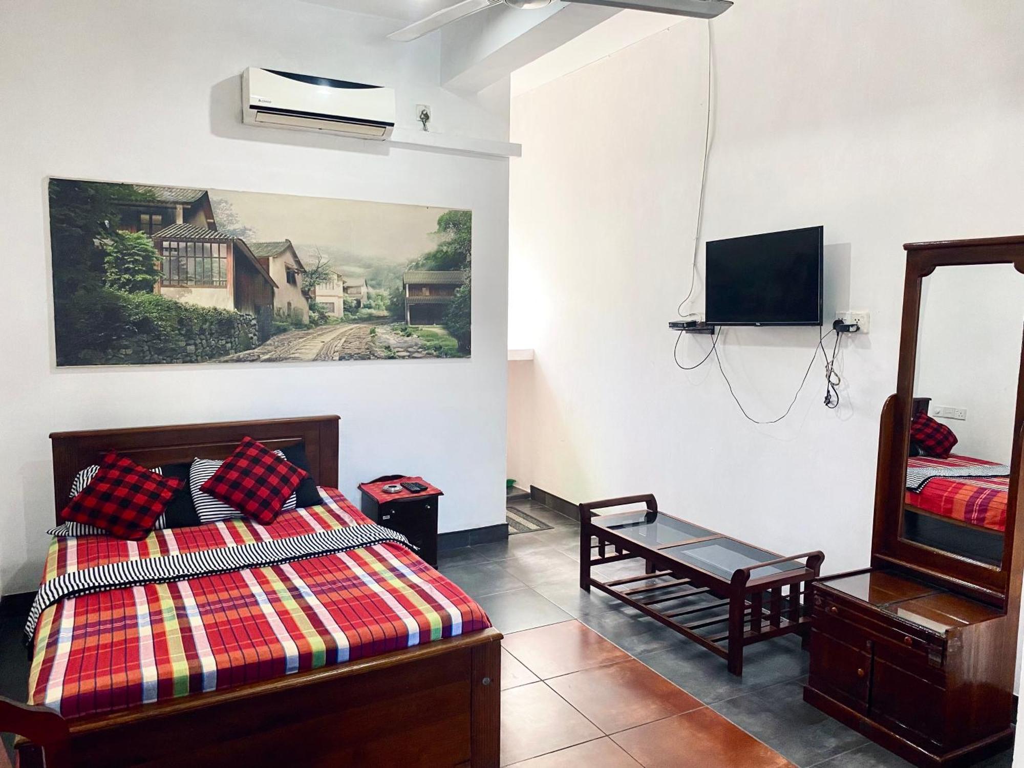 Hotel 100 Dehiwala-Mount Lavinia Ngoại thất bức ảnh